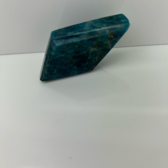 Polished apatita crystal - Picture 3 of 7